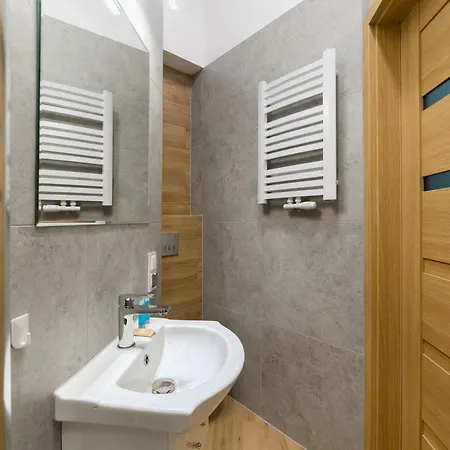 Heart Of By Bookinghost Apartment