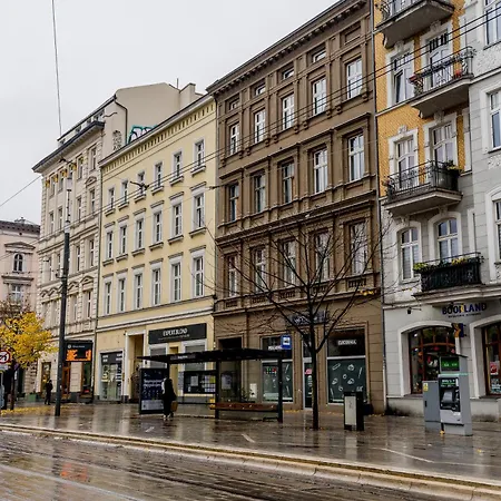 Apartment Heart Of By Bookinghost