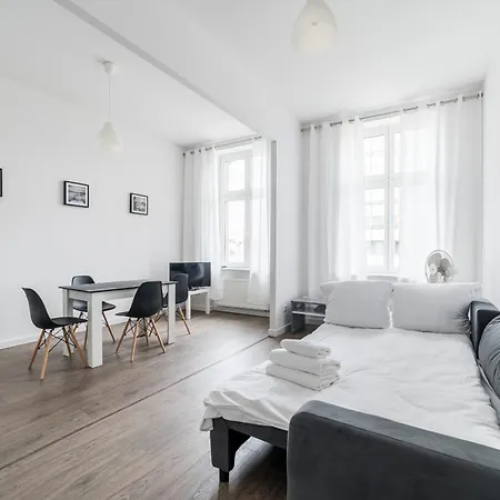 Heart Of By Bookinghost Apartment