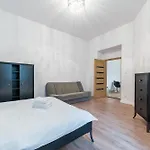 Heart Of By Bookinghost Apartment