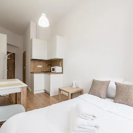 Heart Of By Bookinghost * Poznaň