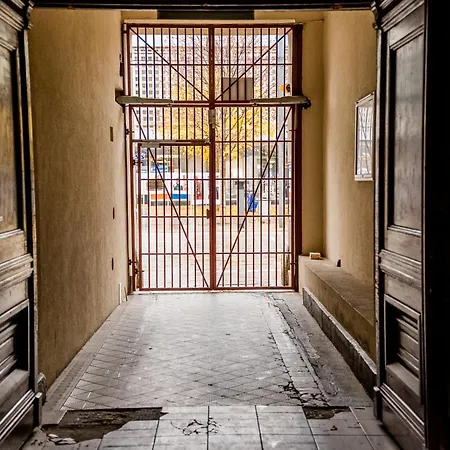 Heart Of By Bookinghost *