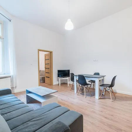 Heart Of By Bookinghost * Poznaň