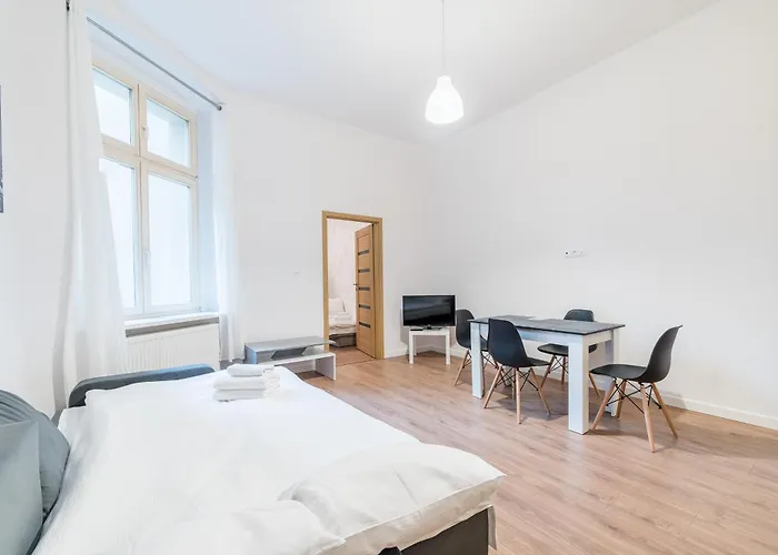 Heart Of By Bookinghost * Poznan